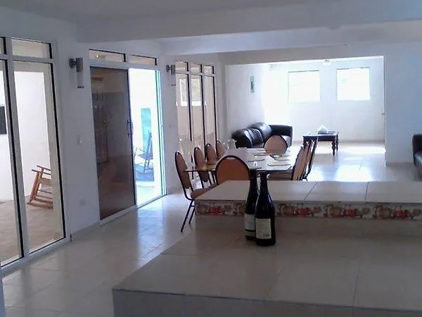 Maxanika Bed & Breakfast Jacmel 3*,