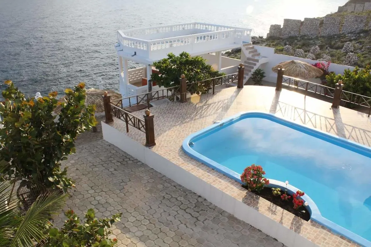 Maxanika Bed & Breakfast Jacmel