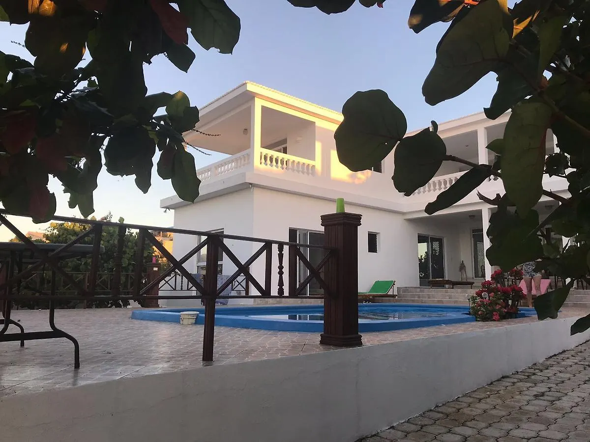 Maxanika Bed & Breakfast Jacmel